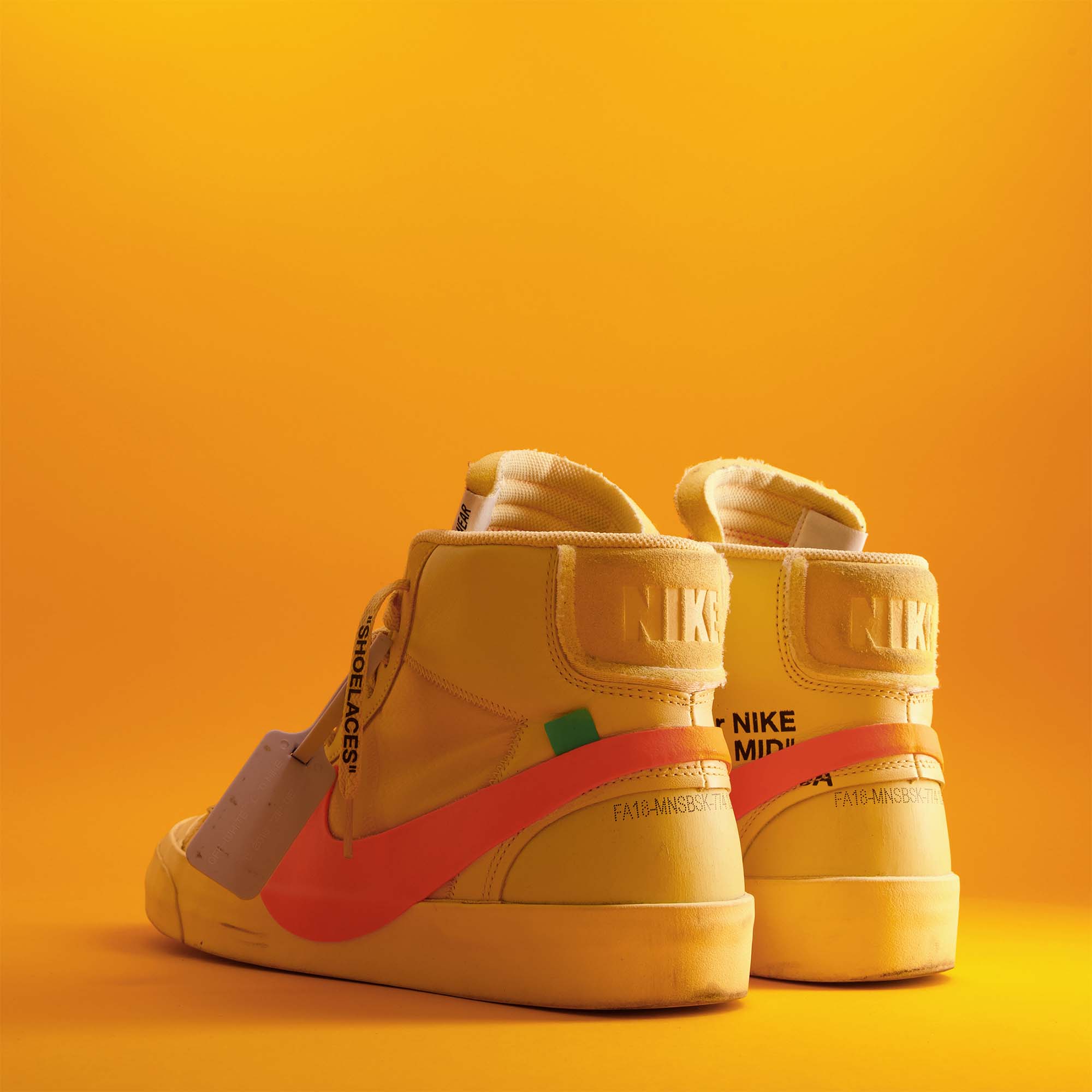 Off-white x Nike schoenen geel
